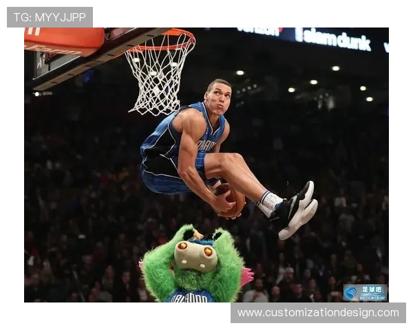 阿隆戈登三分雨狂轰十记平纪录NBA揭幕战再掀高潮